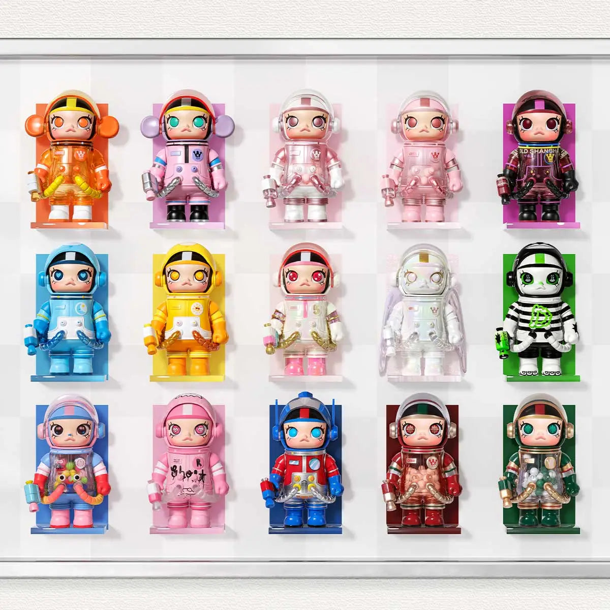 MEGA SPACE MOLLY 100% Series 4 Figures